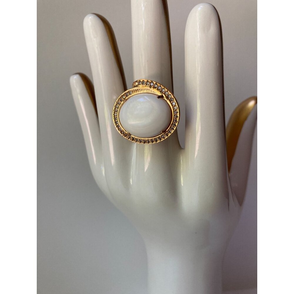 Bruna White Stone Signet Ring Statement Swirl Sz 6 3/4